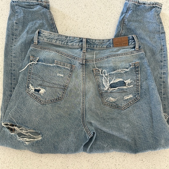 American Eagle ripped jeans - Picture 2 of 2
